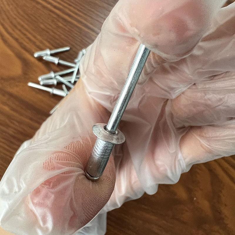 圓頭抽芯鉚釘
